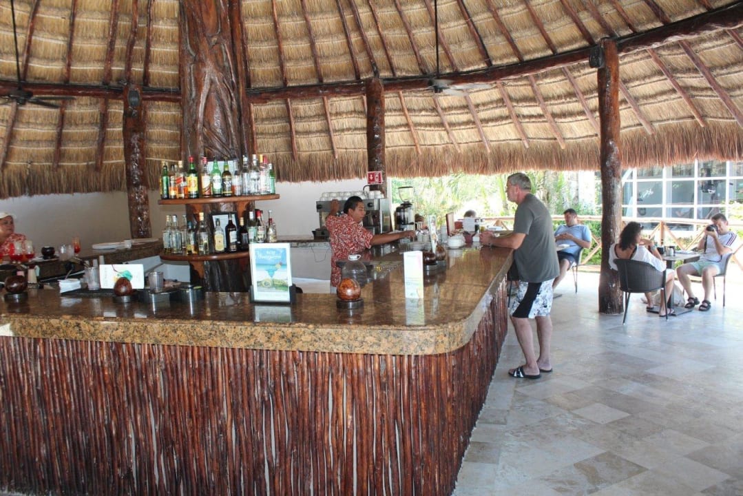 Bar am Pool Catalonia Royal Tulum Beach & Spa Resort - Adults only