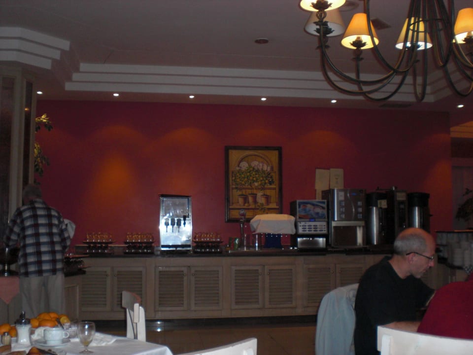 Getränkeautomaten zur Selbstbedienung Hotel Royal Suite