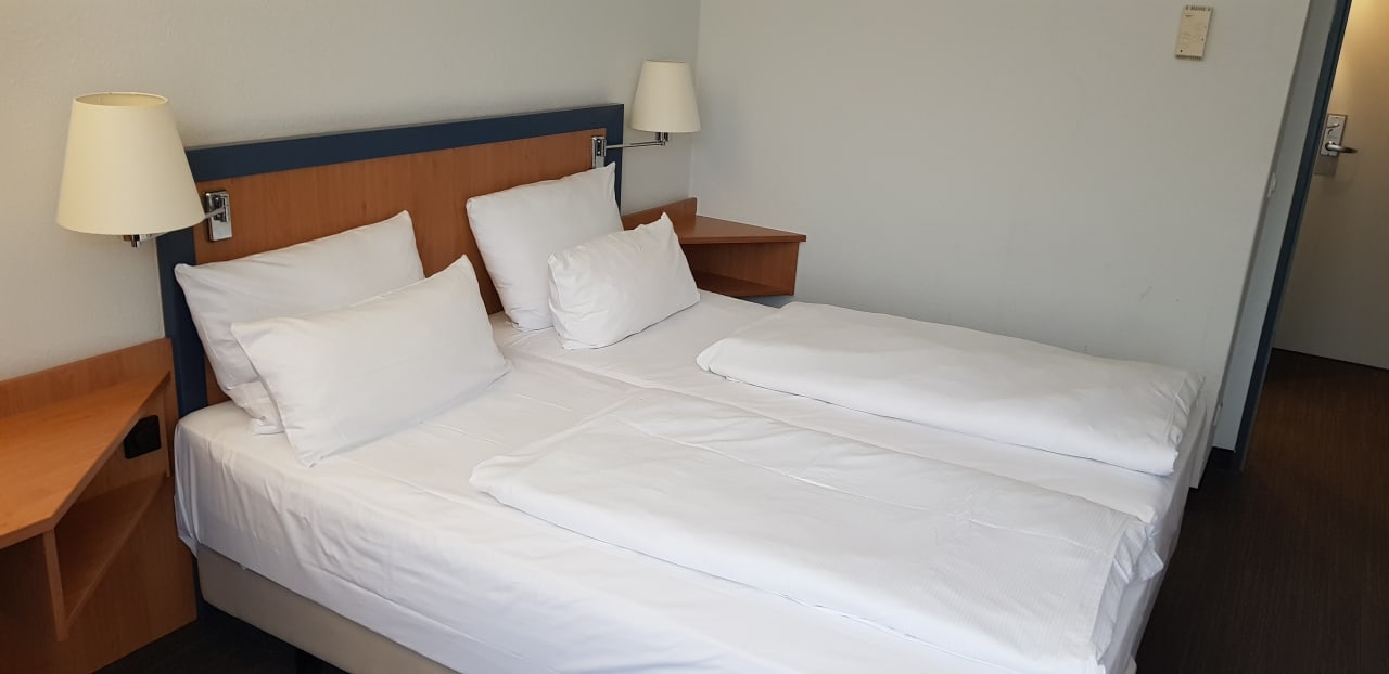 Zimmer NH Frankfurt Airport West