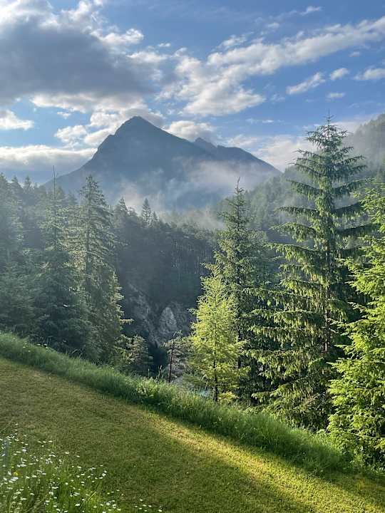 Außenansicht Hotel Garni Isarlodge Wiesenhof