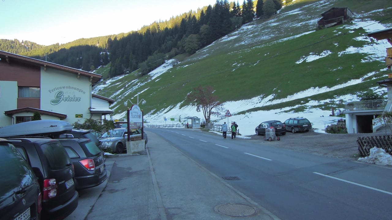 Ausblick zur Bushaltestelle Auenhotel