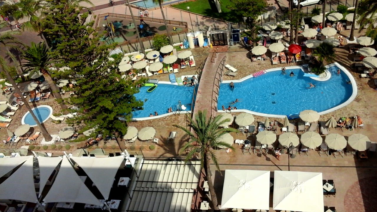 Pool CM Playa del Moro