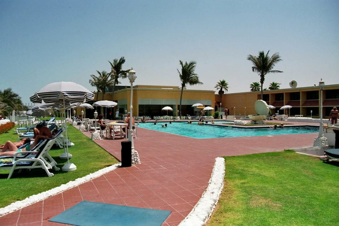 Lou'Lou' A Beach Resort Lou'Lou'a Beach Resort