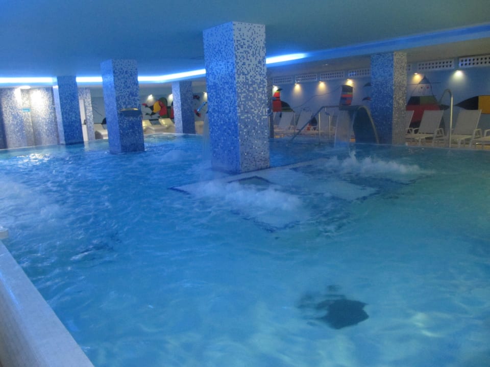 Basen kryty Alexandre Hotel Gala