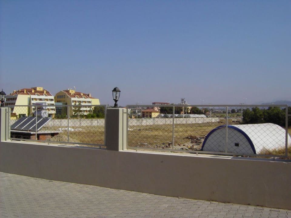 Blick ins Umland Side Breeze Hotel