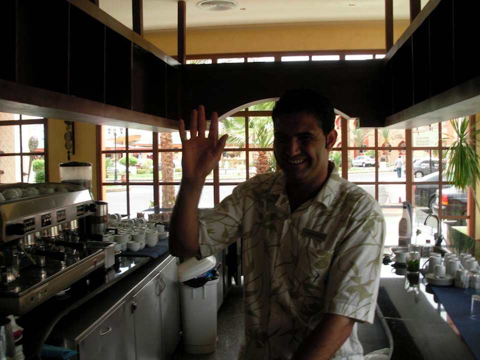 Joseph an der Kaffeebar Pickalbatros Aqua Park Resort - Hurghada