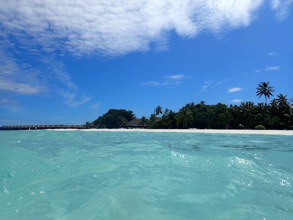 Türkisblaues Wasser Meeru Maldives Resort Island