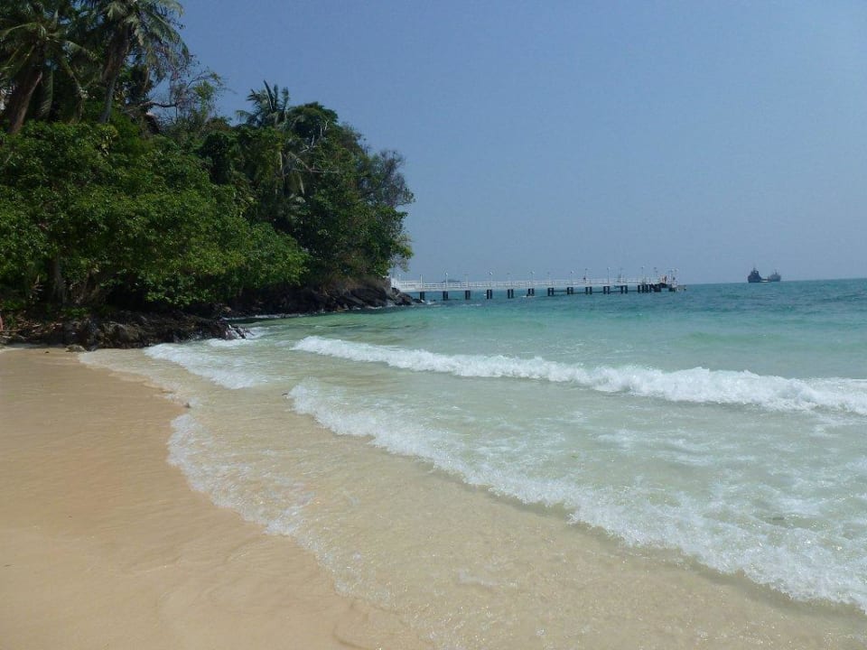 Bei Flut - Badespaß Cape Panwa Hotel