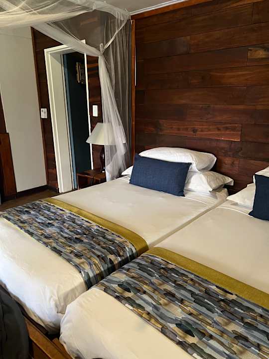 Zimmer Hakusembe River Lodge