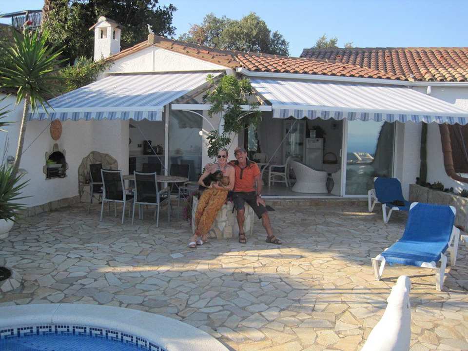 Hauseigentümer Jakob mit seiner liebsten Margit Ferienhaus Casa Jaro