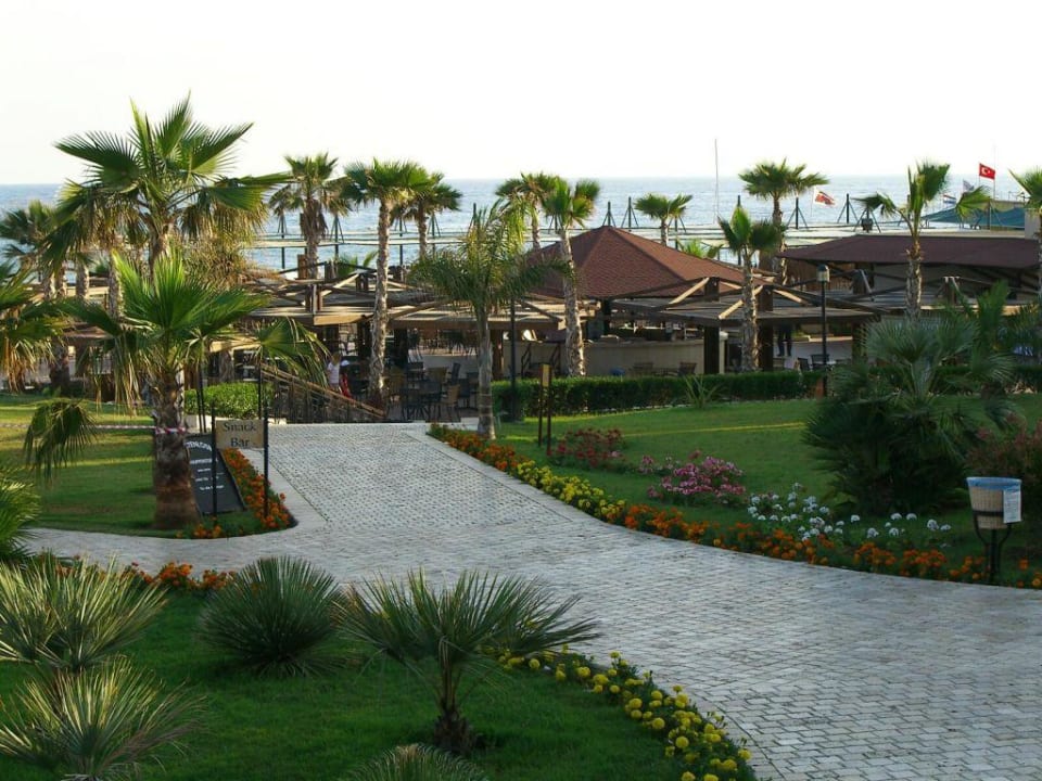 Weg zur Pool/Strandbar TUI BLUE Palm Garden