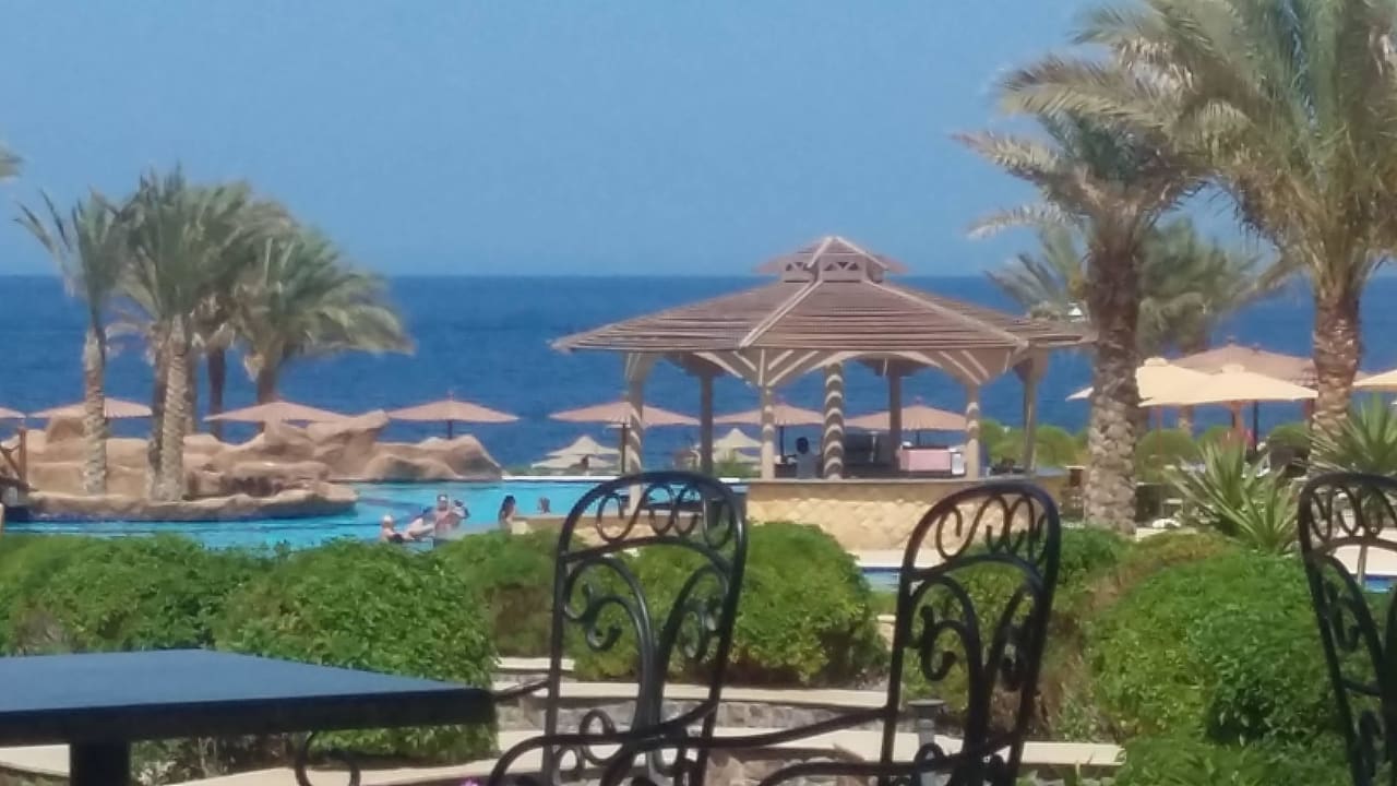 Widok z restauracji Coral Hills Resorts & SPA