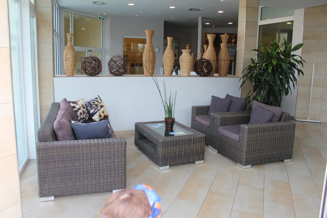 Sitzgelegenheit im Wellnessbereich Dilly - Das Nationalpark Resort