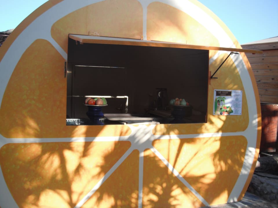 Der "Saftladen" am Strand Jaz Makadi Oasis Resort