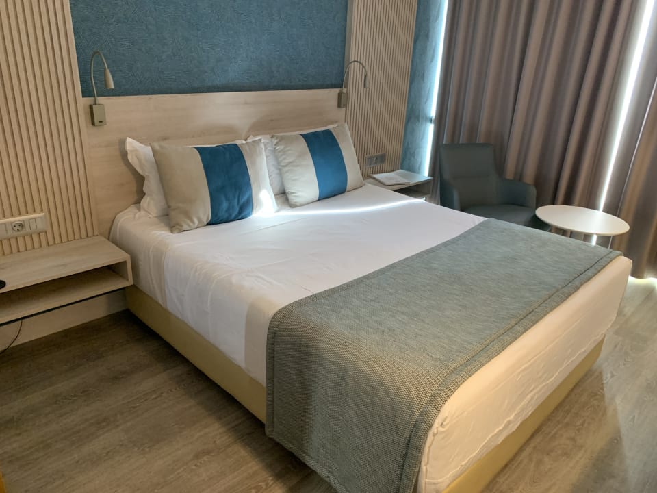 Zimmer Occidental Faro