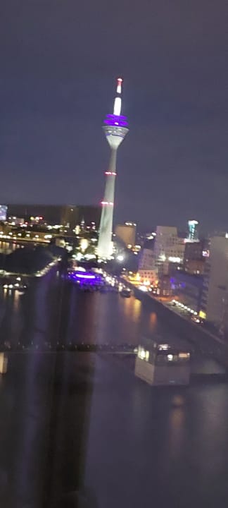 Ausblick INNSiDE by Meliá Düsseldorf Hafen