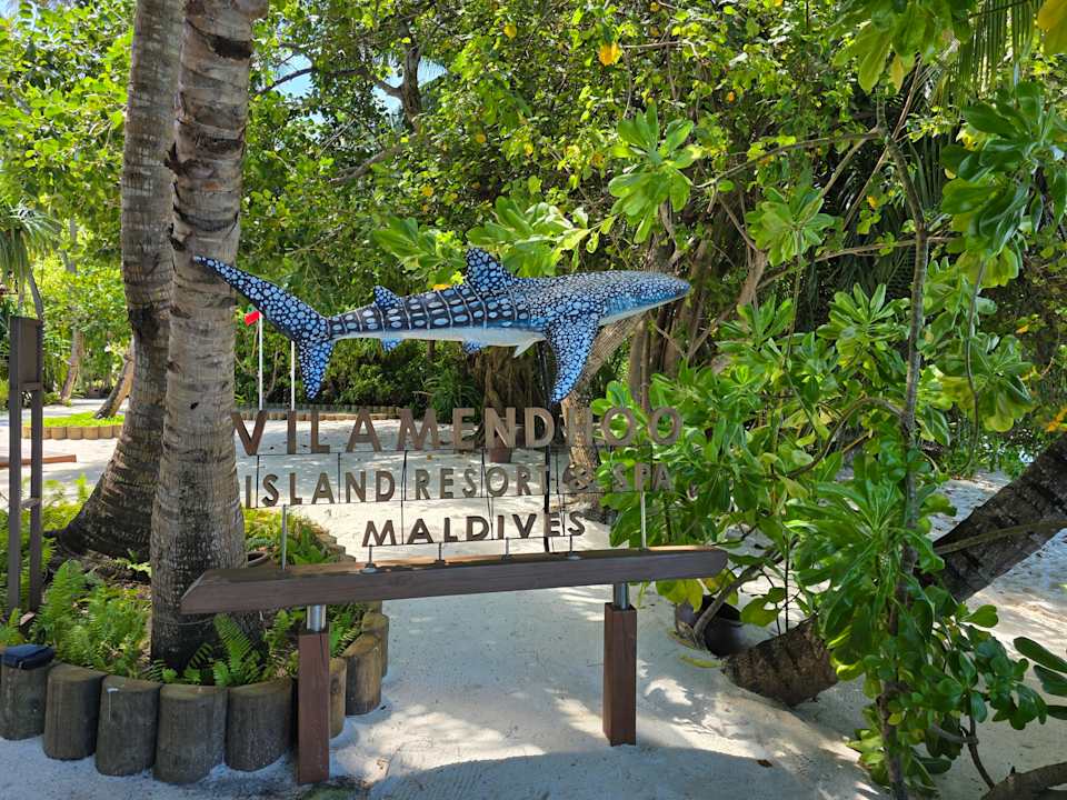 Gartenanlage Vilamendhoo Island Resort & Spa