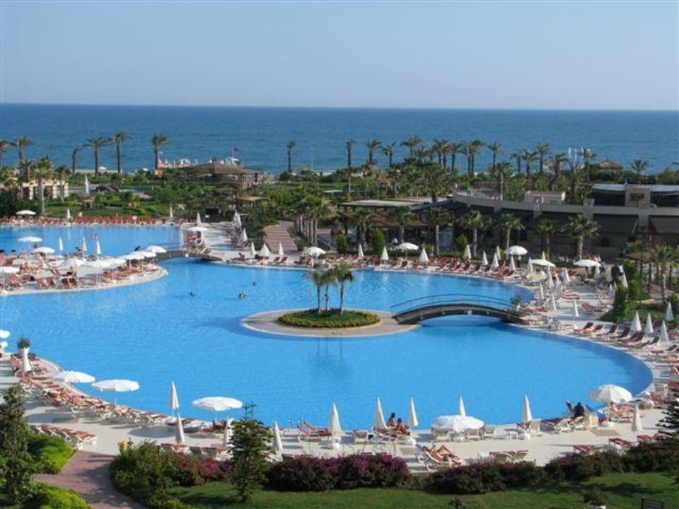 Widok z balkonu Hotel Miracle Resort