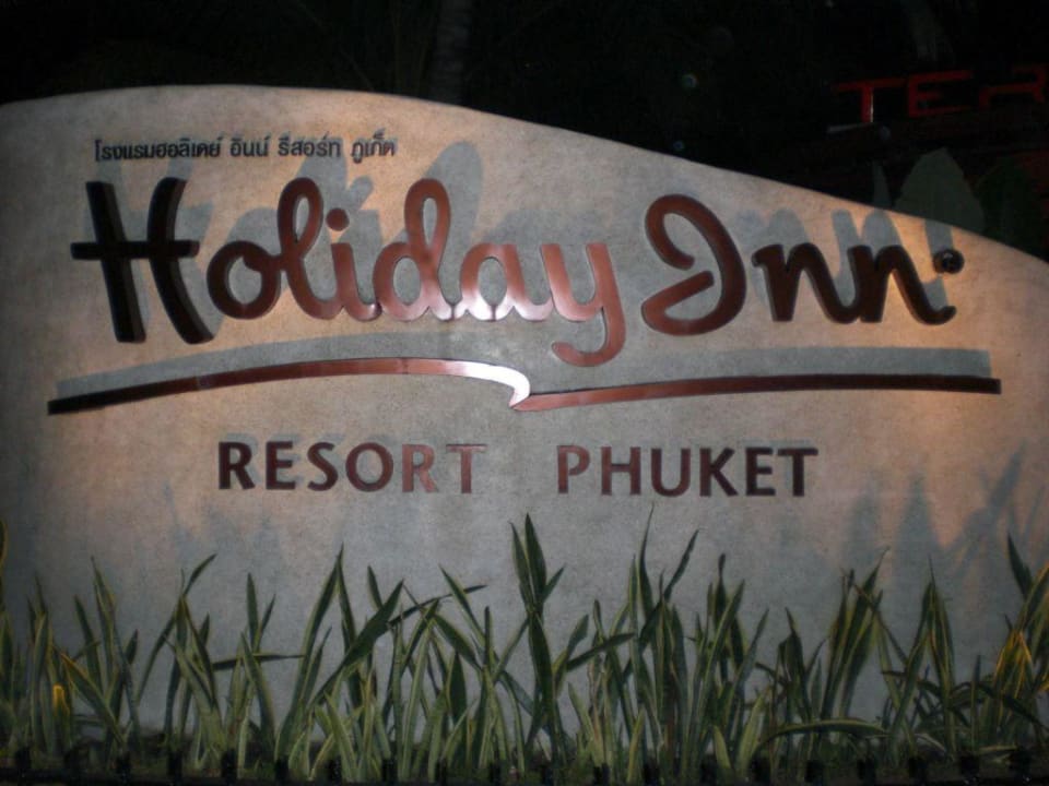 Eingang Holiday Inn Resort Phuket