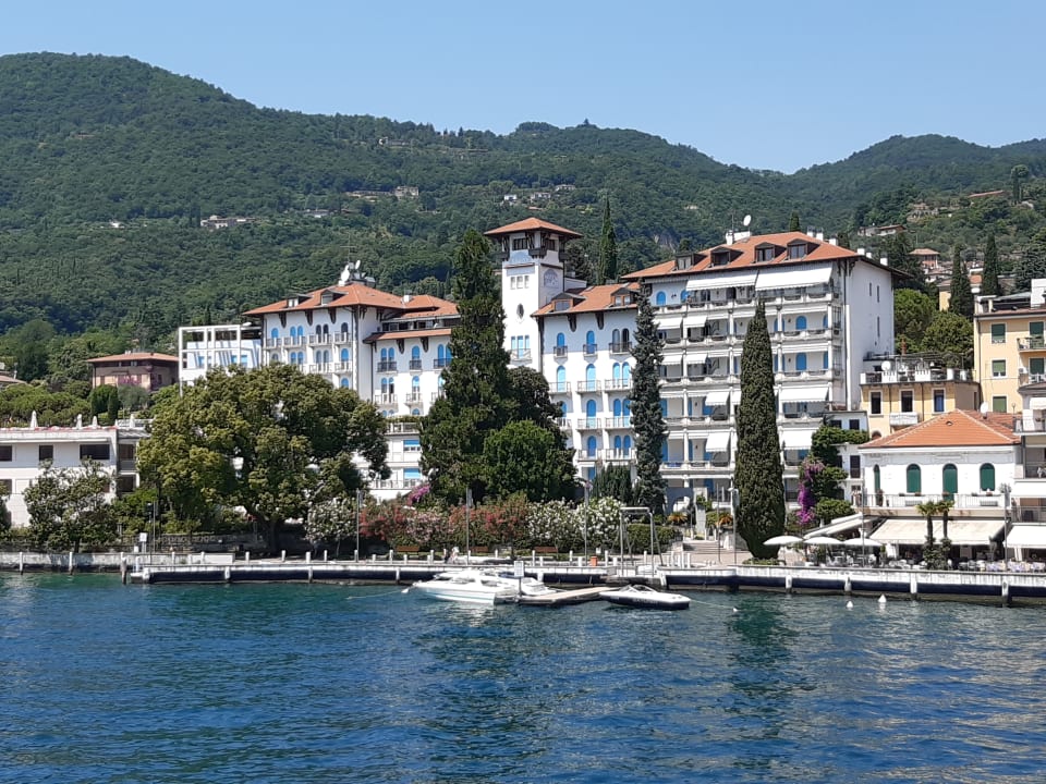 Außenansicht Hotel Savoy Palace