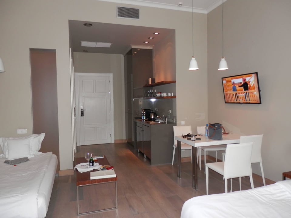 Blick zur Tür Hotel Apartments Bracka 6