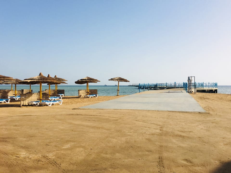 Strand Hotel Titanic Palace