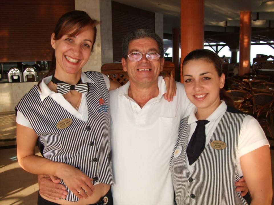 Anastasia, Costas und Maria... Hotel Kalithea Horizon Royal