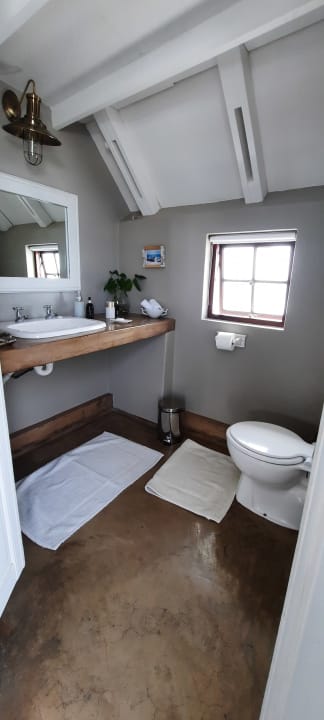 Zimmer The Ostercatchers Haven