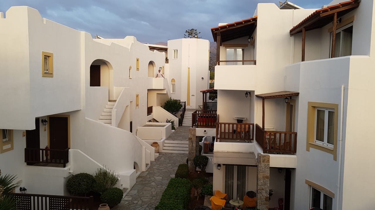 Gartenanlage Alexander Beach Hotel & Village Resort