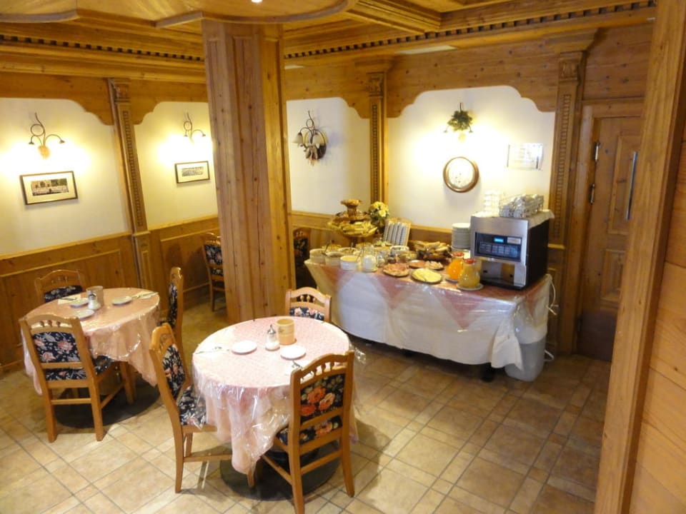 Ontbijtruimte Hotel Maria Flora