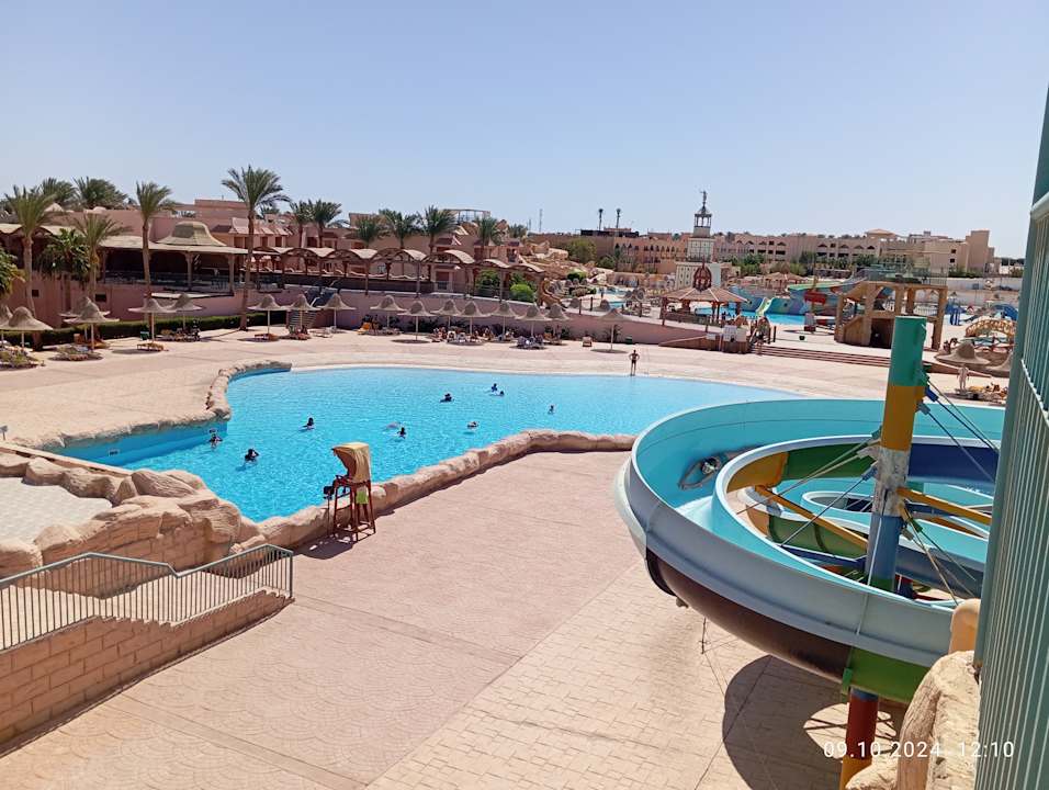 Pool Parrotel Aqua Park Resort