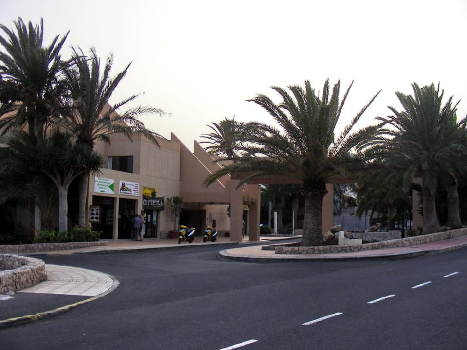 Vor dem Hotel SBH Hotel Taro Beach