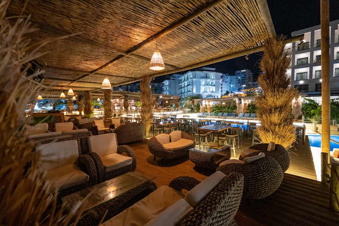 Außenansicht Grand Hotel Saranda