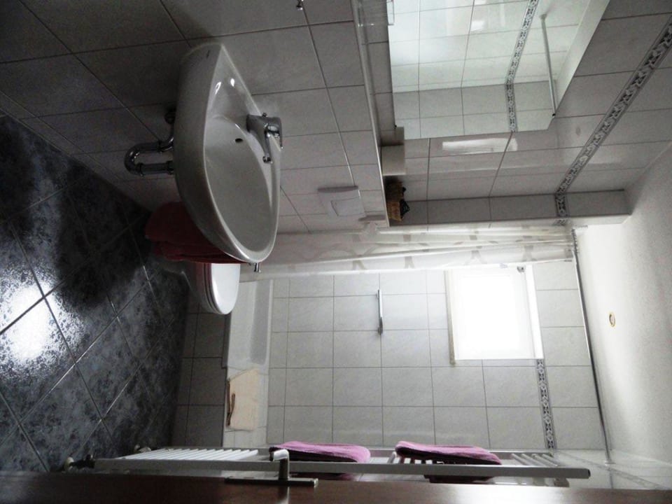 Badezimmer Pension Winzerhof Saupp