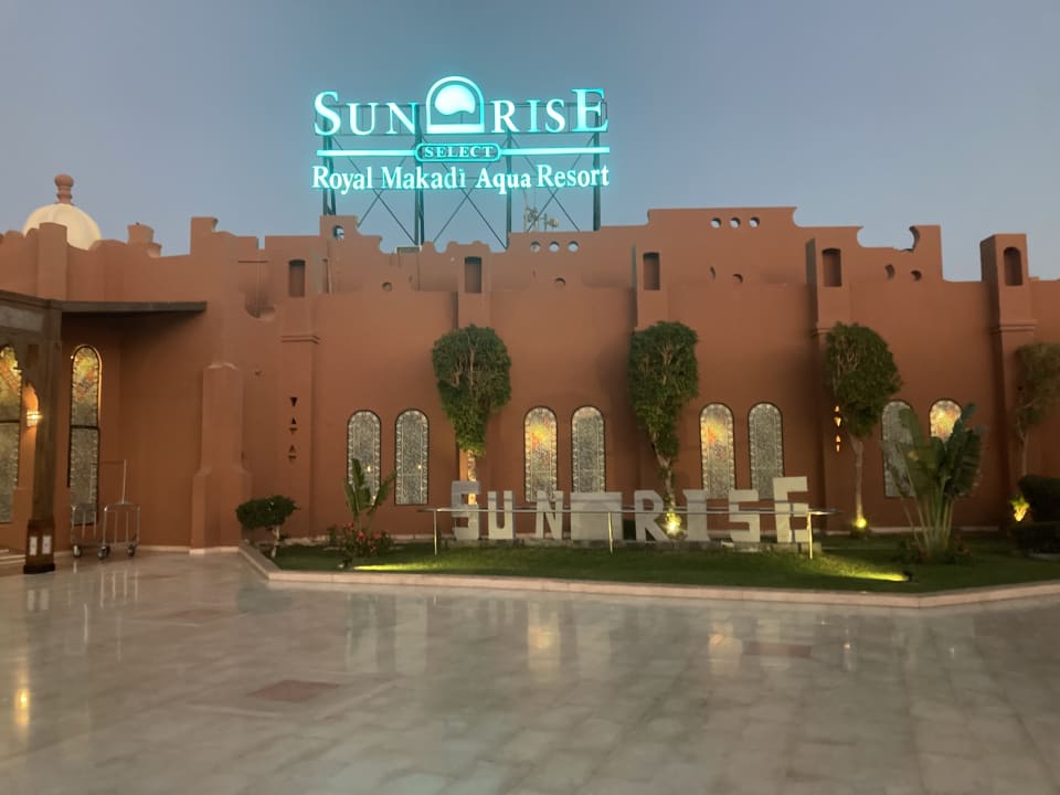 Außenansicht SUNRISE Royal Makadi Resort
