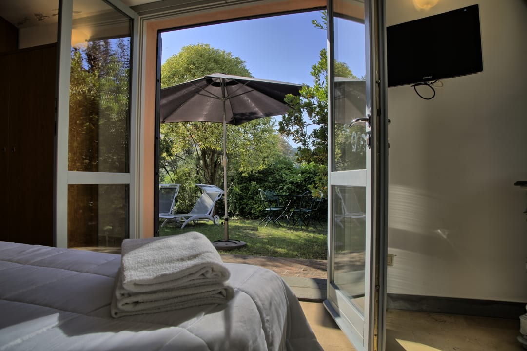 Zimmer Casali Marchigiani - Ville vacanza private con piscina