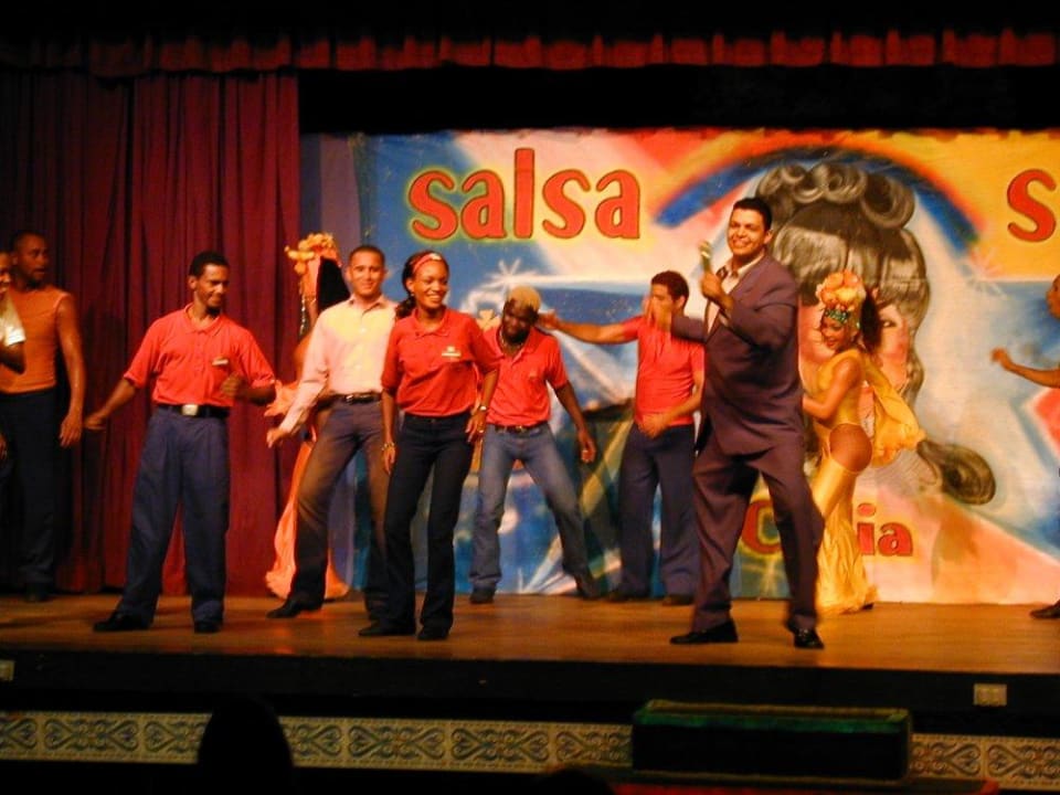 Abendvorstellung Hotel Riu Bambu