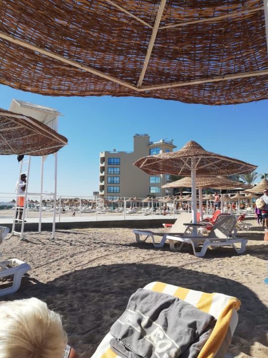Strand Moreno Horizon Spa & Resort