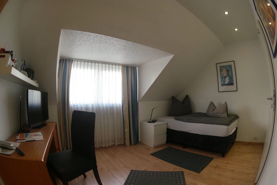 Zimmer Hotel Merlin Garni
