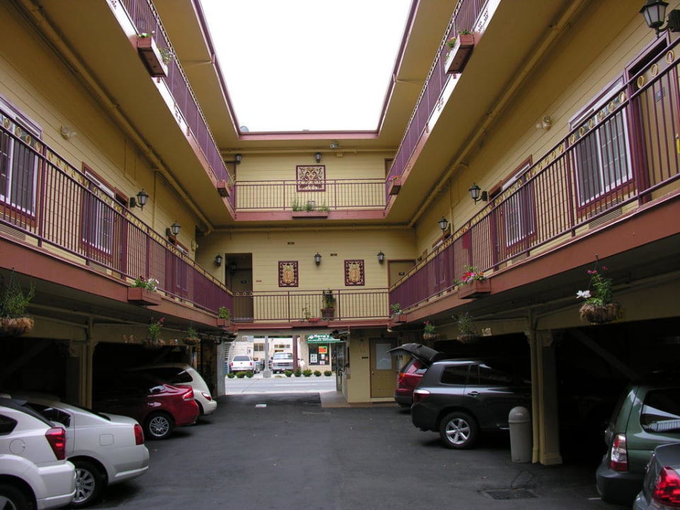 Die Parkplätze Super 8 San Francisco/Near the Marina