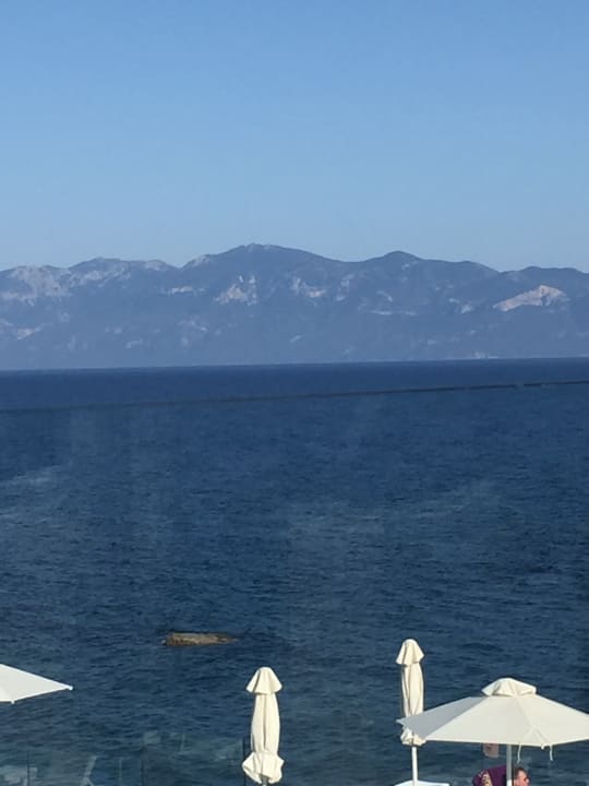 Strand Dimitra Beach Hotel & Suites