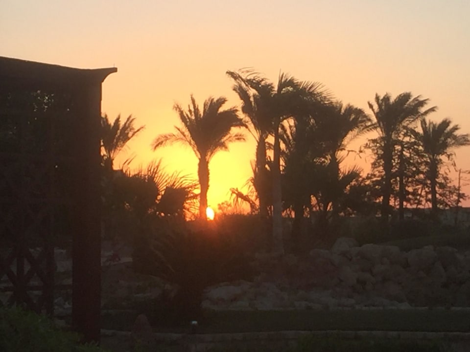 Sonnenaufgang ROBINSON SOMA BAY