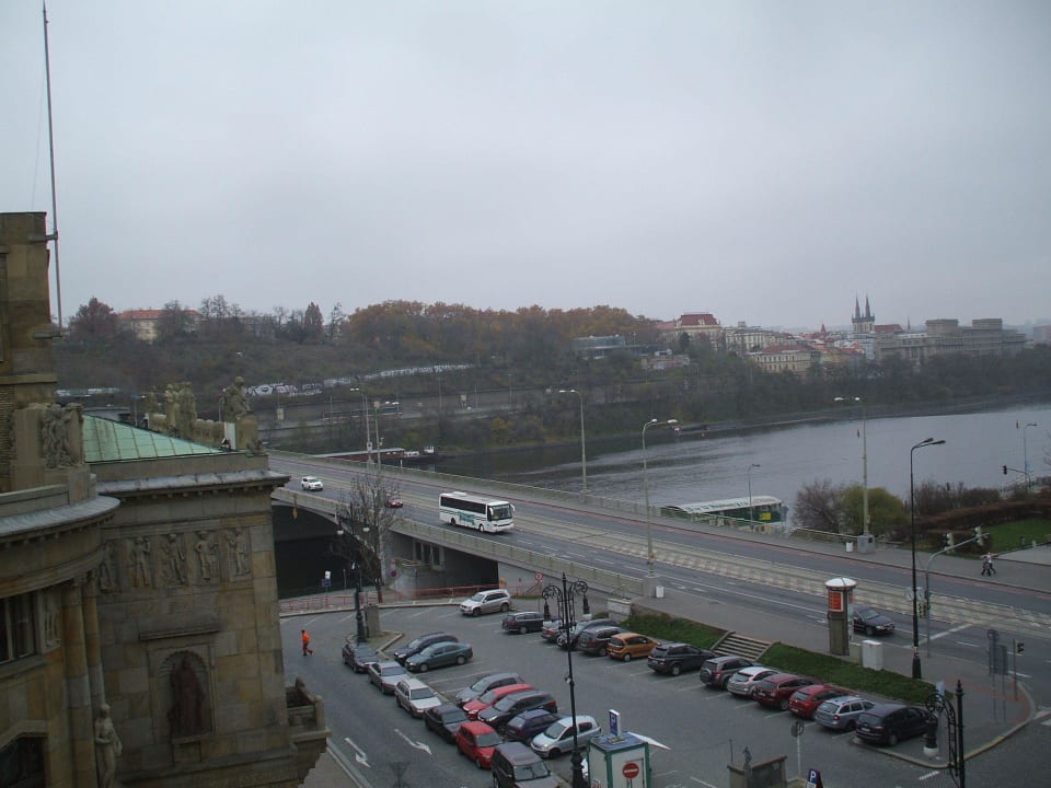 Ausblick aus dem Zimmer Richtung Strasse/Moldau Clarion Hotel Prague Old Town