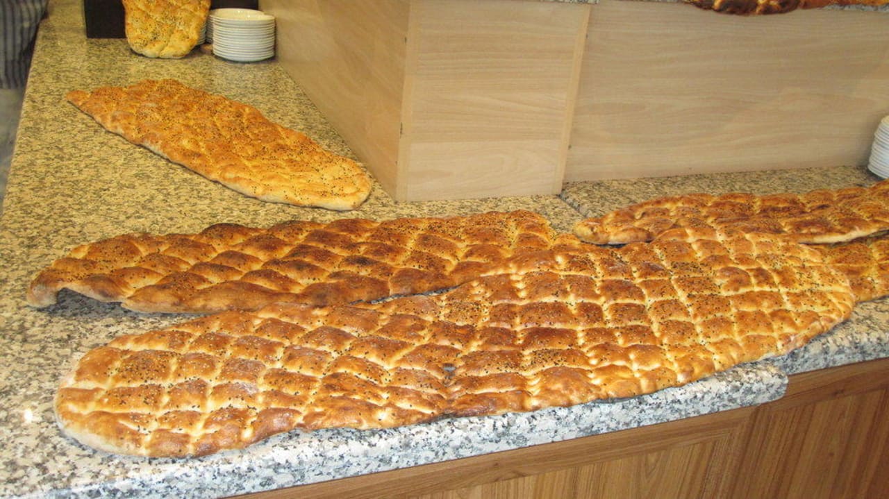 Frisch gebackenes Fladenbrot Club Tuana Fethiye