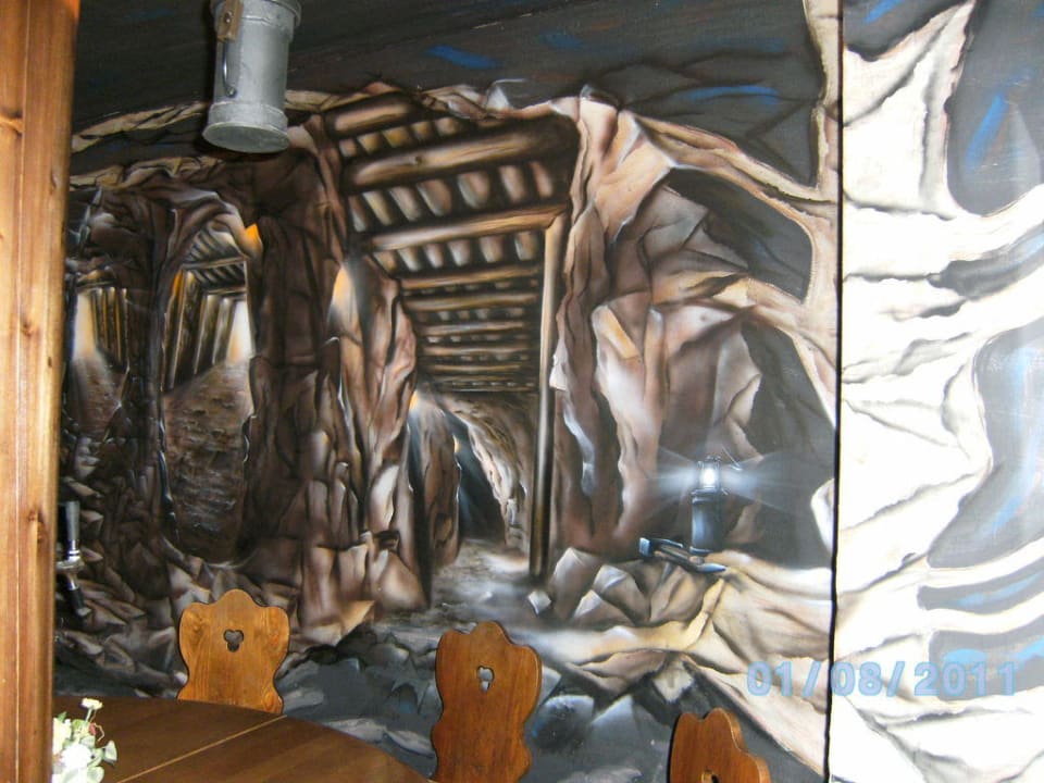 Kellerbar mit Bergmannmotiv 3 Hotel Zur Linde