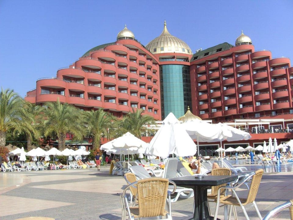 Blick von der Poolbar zum Hotel Hotel Delphin Palace