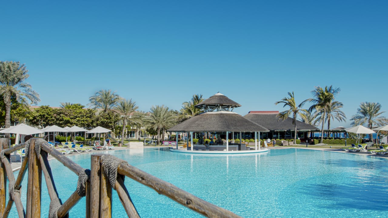 Pool Fujairah Rotana Resort & Spa