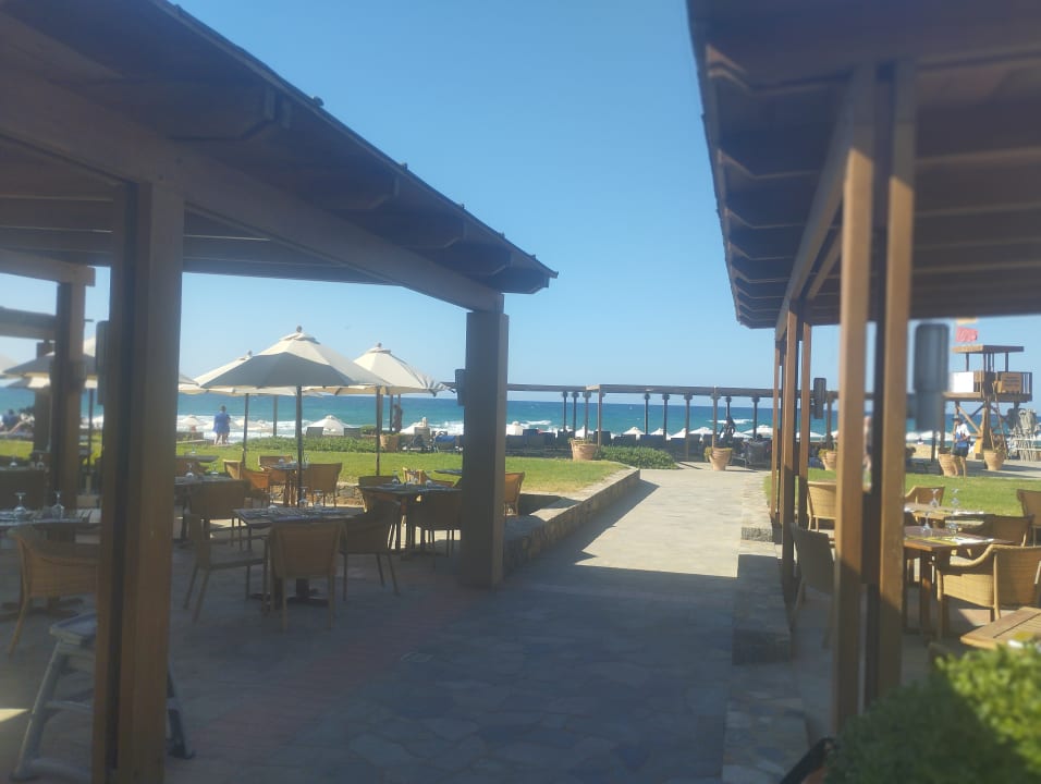 Außenansicht Kernos Beach Hotel & Bungalows