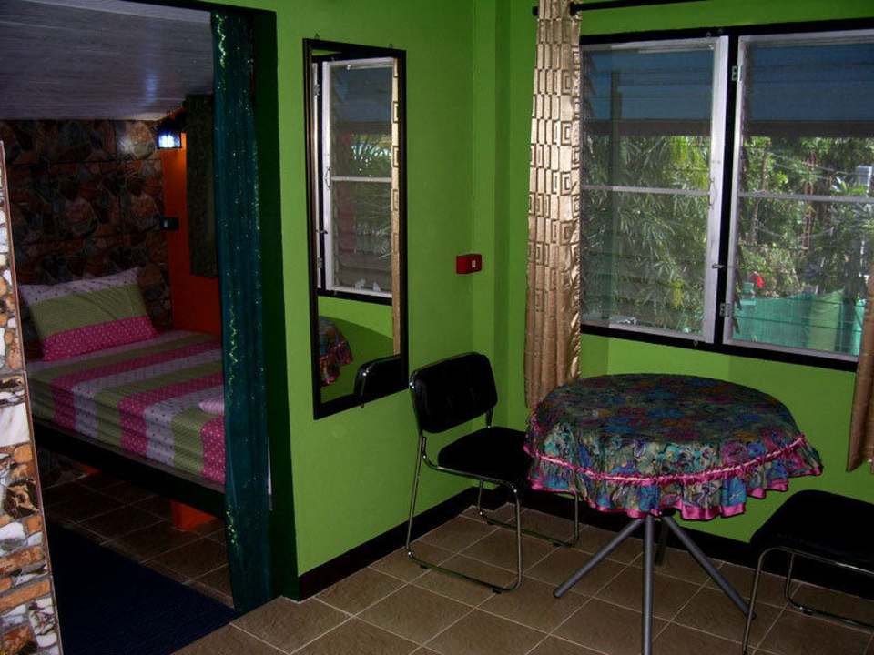 Bungalow -4- Guesthouse Swiss Ticino