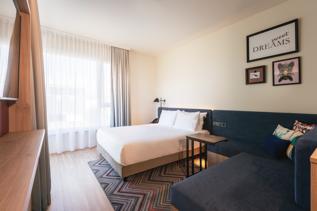 Zimmer Hampton by Hilton Konstanz